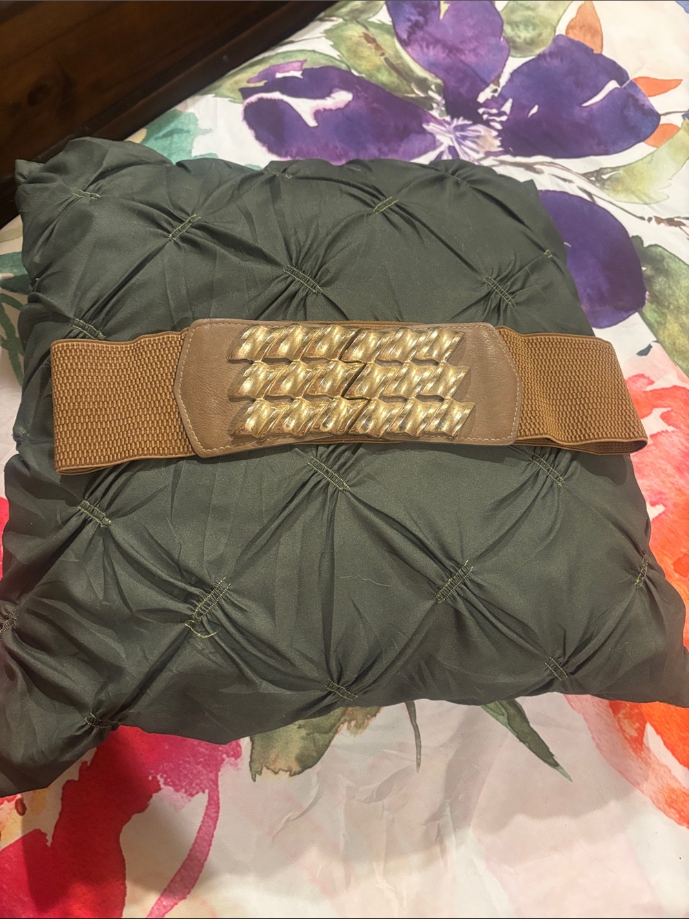 Women’s Brown Elastic Waist Belt with Gold Chain Accents